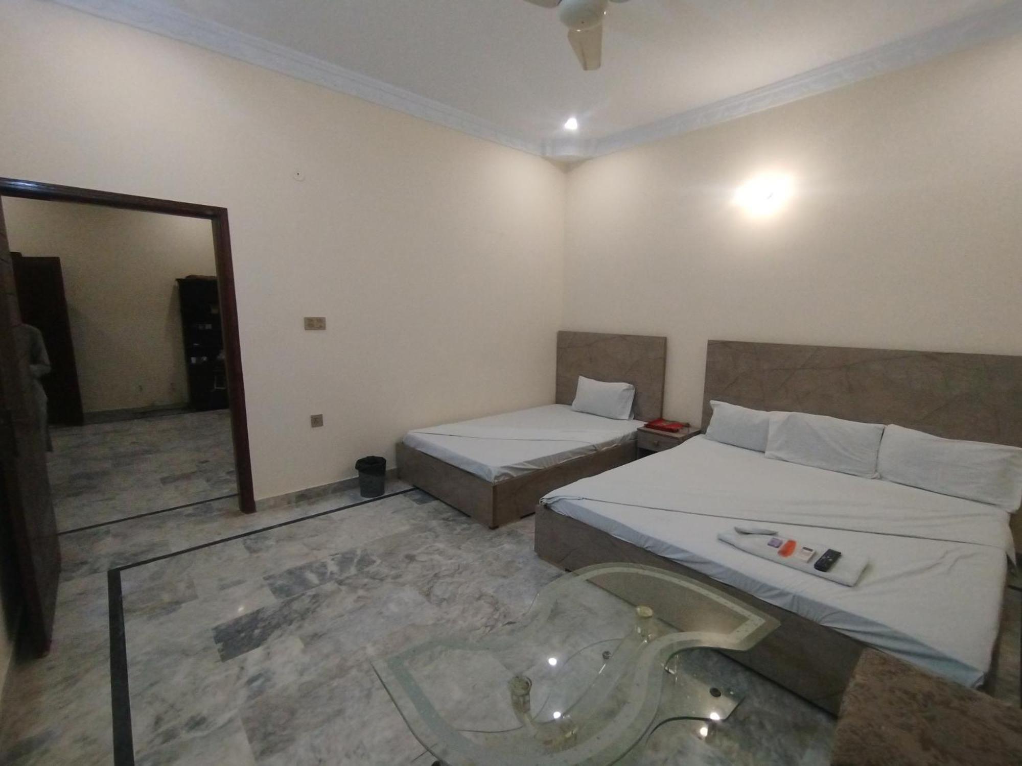 Hotel Crown Plaza, Near Karachi Airport, Darul Sehat Hospital, Dow, Agha Khan And Liaqat Hospital Luaran gambar